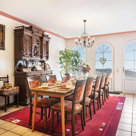 Gasthaus 贝恩卡斯特尔-屈斯