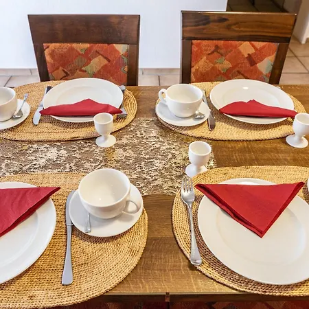 Gasthaus بيت ضيافة