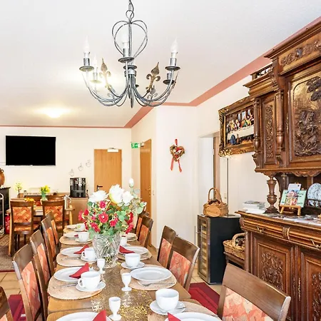 Gasthaus بيت ضيافة 3*