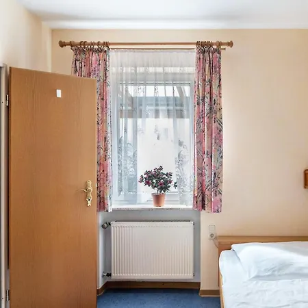 بيت ضيافة Gasthaus 3*
