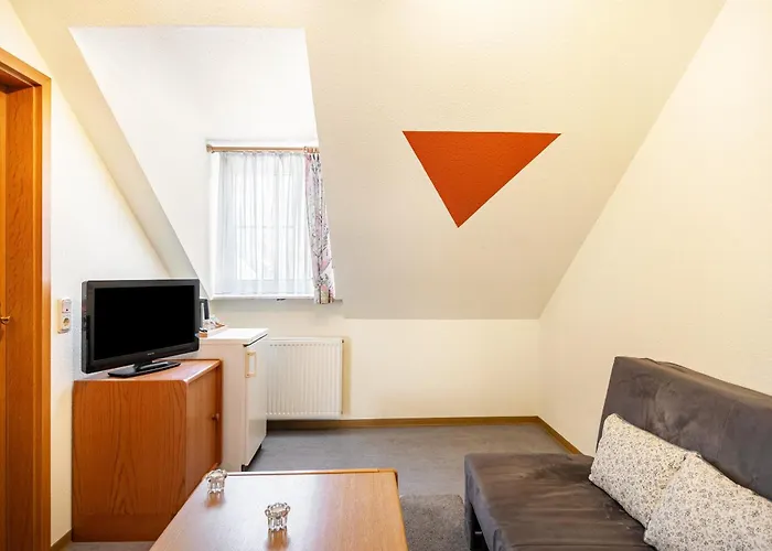 Gasthaus 贝恩卡斯特尔-屈斯