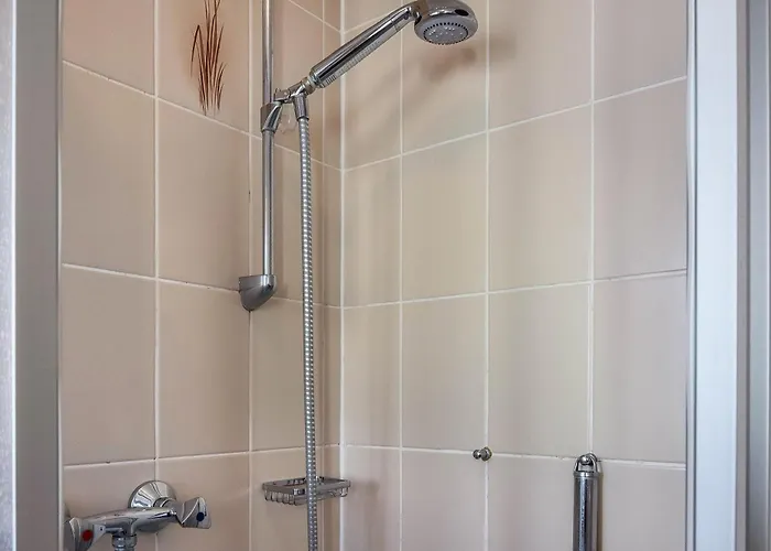 Gasthaus 贝恩卡斯特尔-屈斯