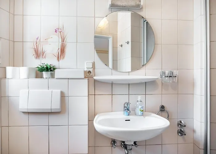 Gasthaus 3* 贝恩卡斯特尔-屈斯